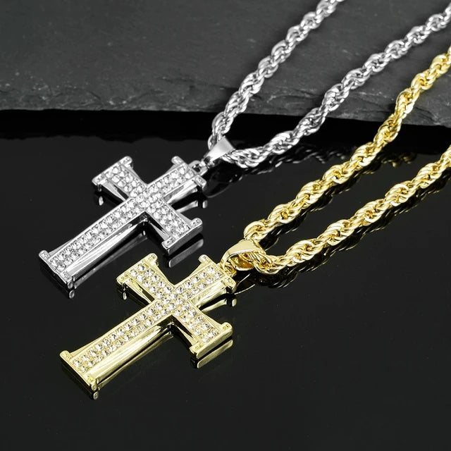 Set 2 Dijes de Cruz Iced Out con Cadena – Oro y Plata Hombre | PRÉNDELAX
