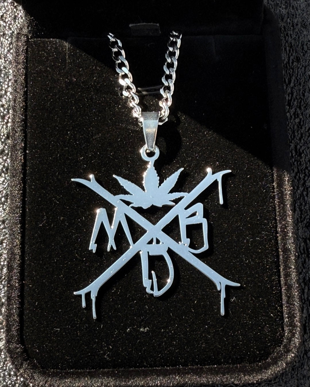 MDB Crew | PRÉNDELAX